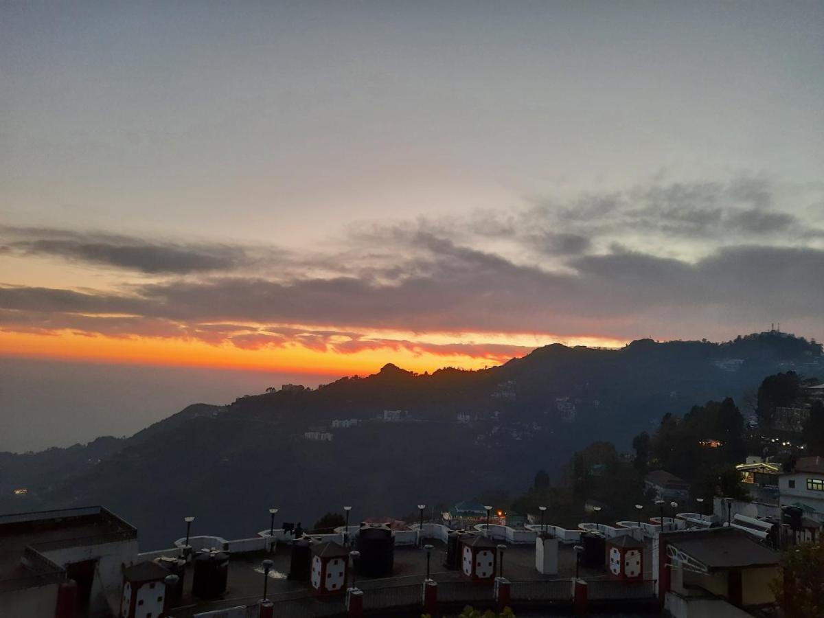 Honeymoon Inn Mussoorie Exterior photo